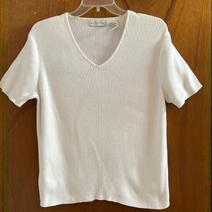 🌞 White Stag white ribbed stretchy short sleeve v-neck shirt women size L